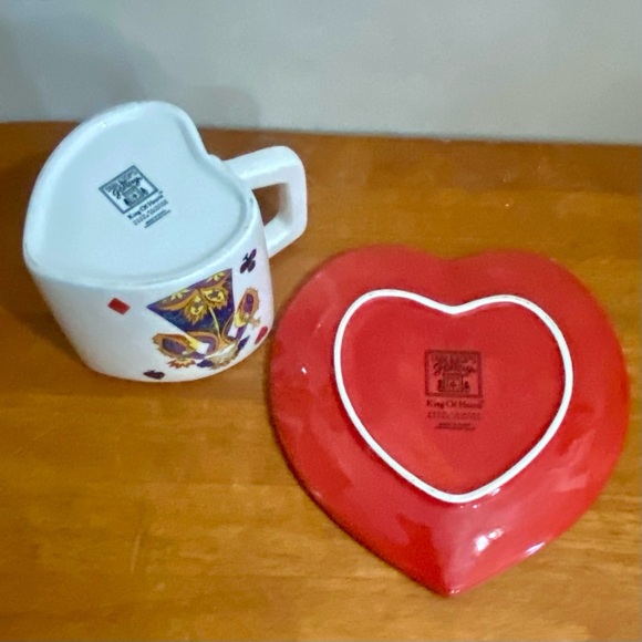 Beautiful, Rare, Large 8-pc  King of Hearts Cups and Saucers - Picture 7 of 15